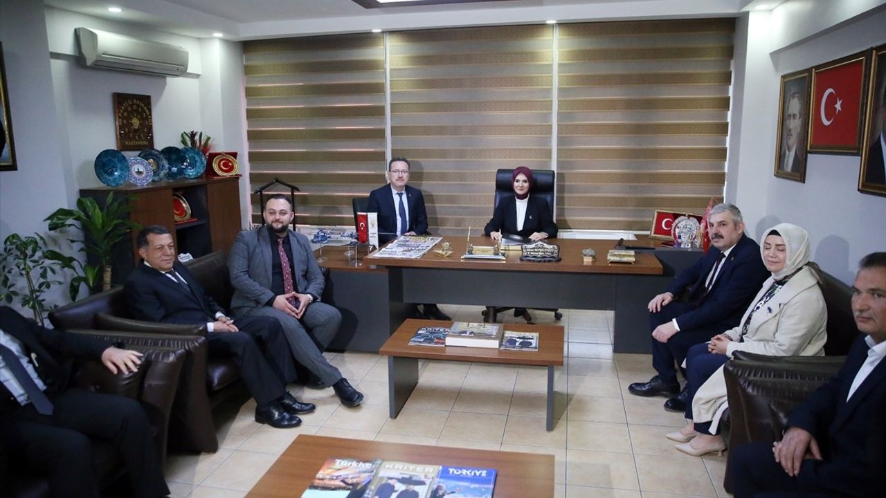 Aile ve Sosyal Hizmetler Bakanı Göktaş, Koruyucu Ailelerle İftarda Buluştu