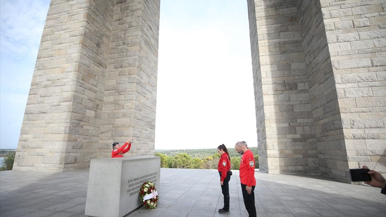 AKUT Ekipleri Gelibolu Yarımadası'nda Şehitler İçin Yürüyüş Düzenledi