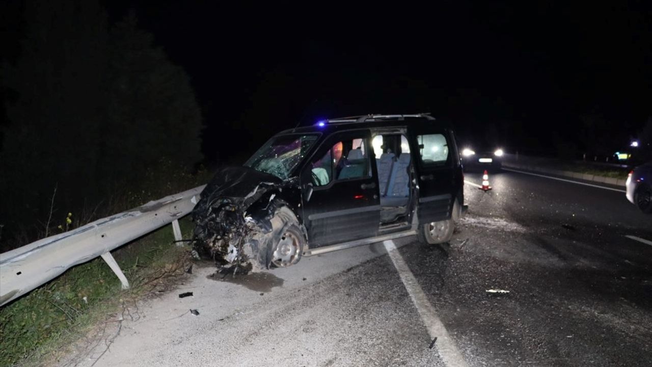 Alkollü Sürücü İzmir'de Kazada Tutuklandı