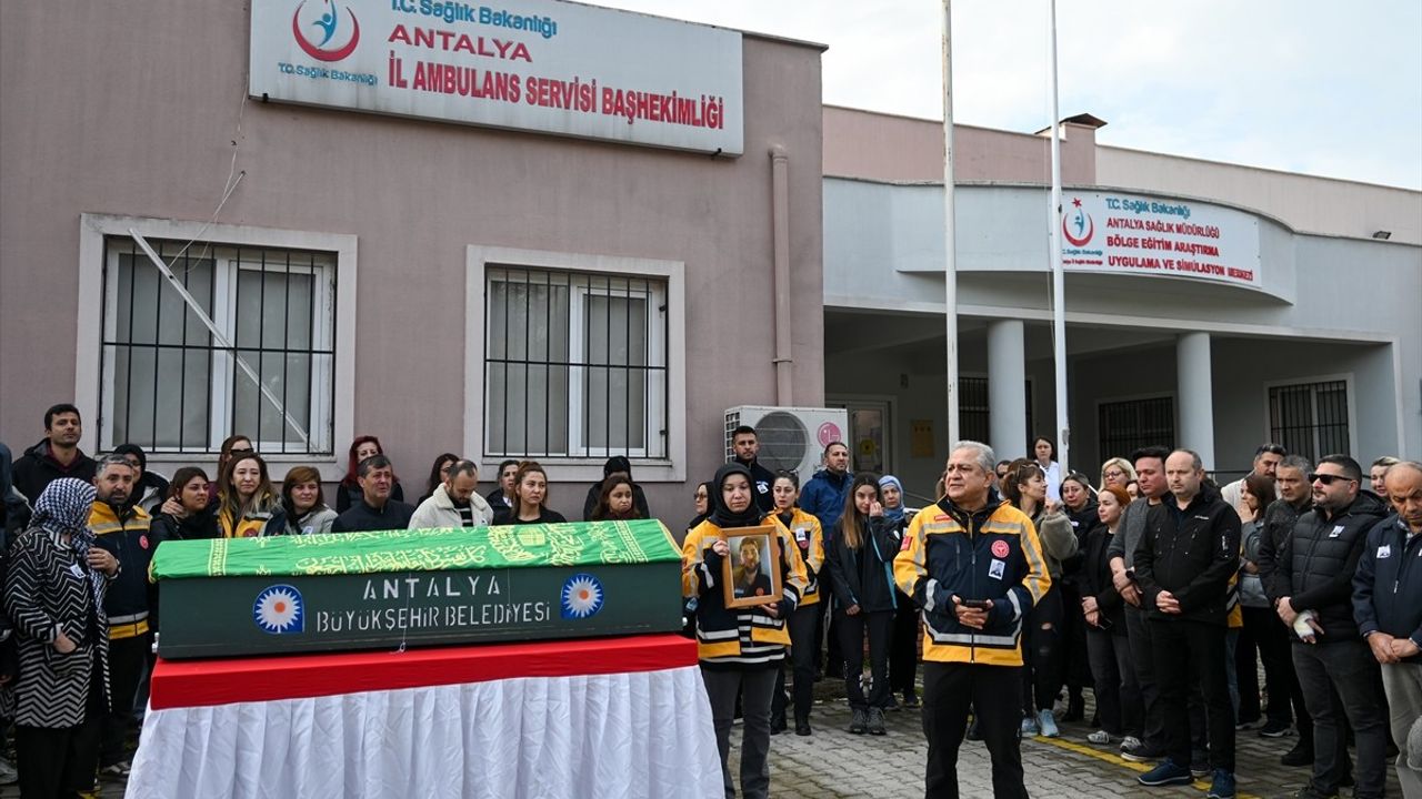 Antalya'da Sağlık Çalışanına Saldırı: Bir Hayat Kaybedildi