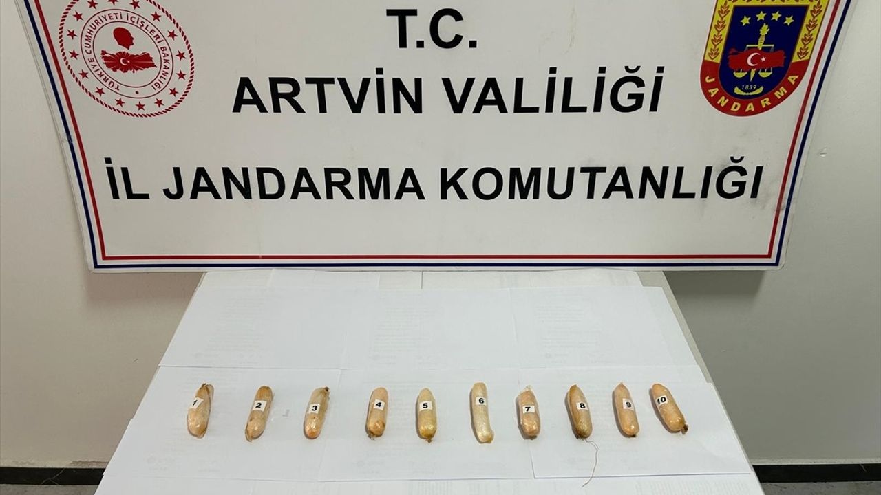 Artvin'de Uyuşturucu Taşırken Yakalanan İran Uyruklu Şüpheli