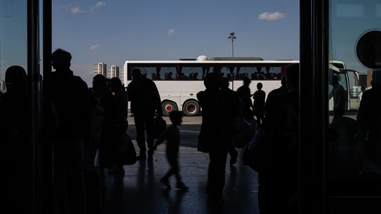 AŞTİ'de Ramazan Bayramı Yoğunluğu Artıyor