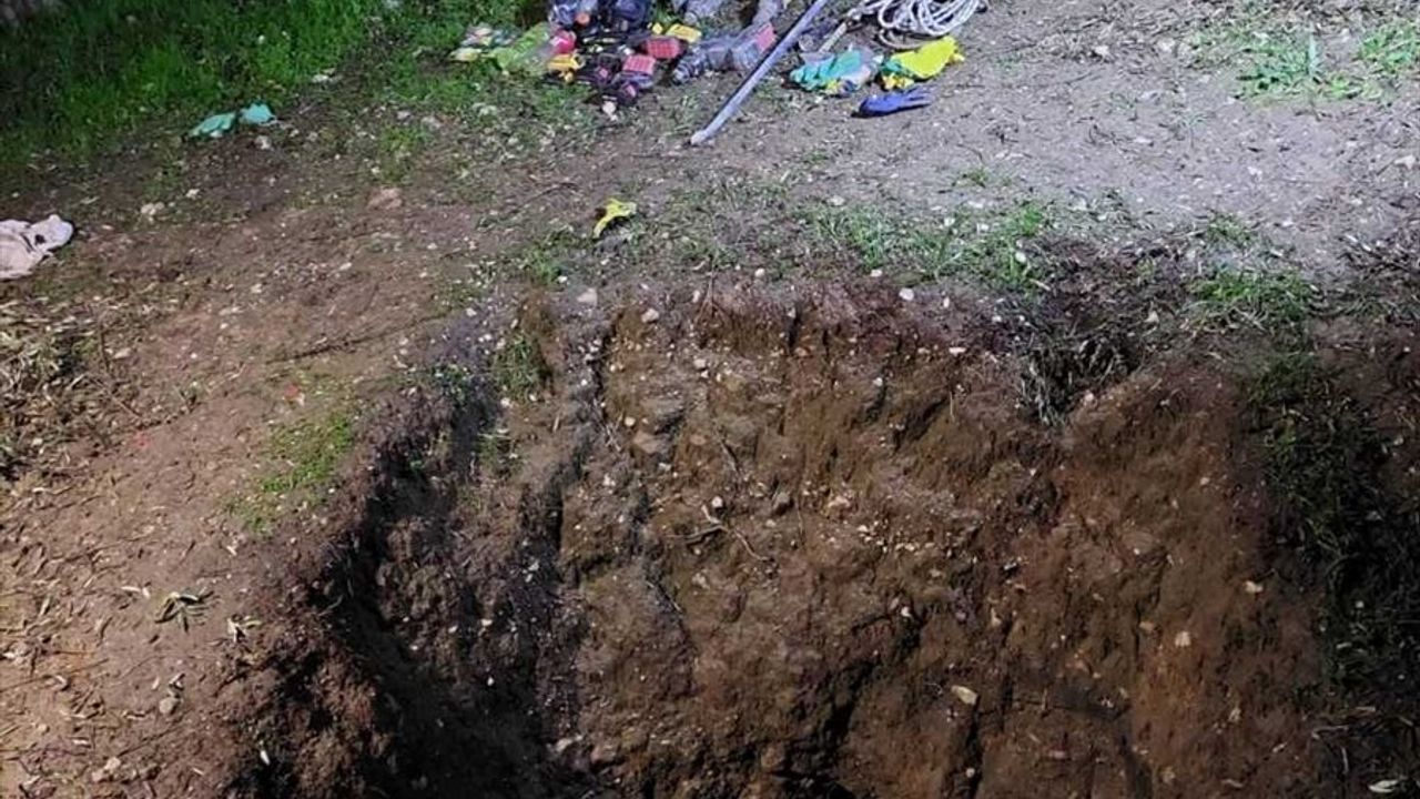 Aydın'da Kaçak Kazı Operasyonu: 8 Tutuklama