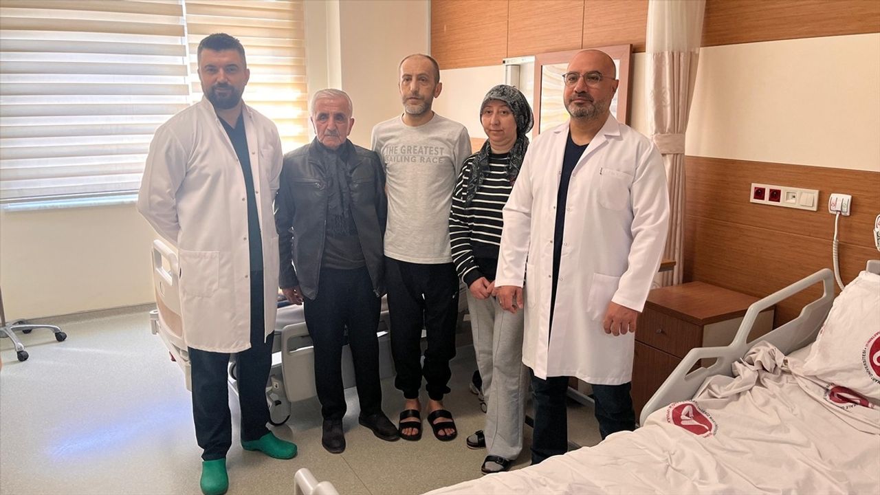 Babasından Nakledilen Böbrekle Sağlığına Kavuşan Biga'lı Hasta