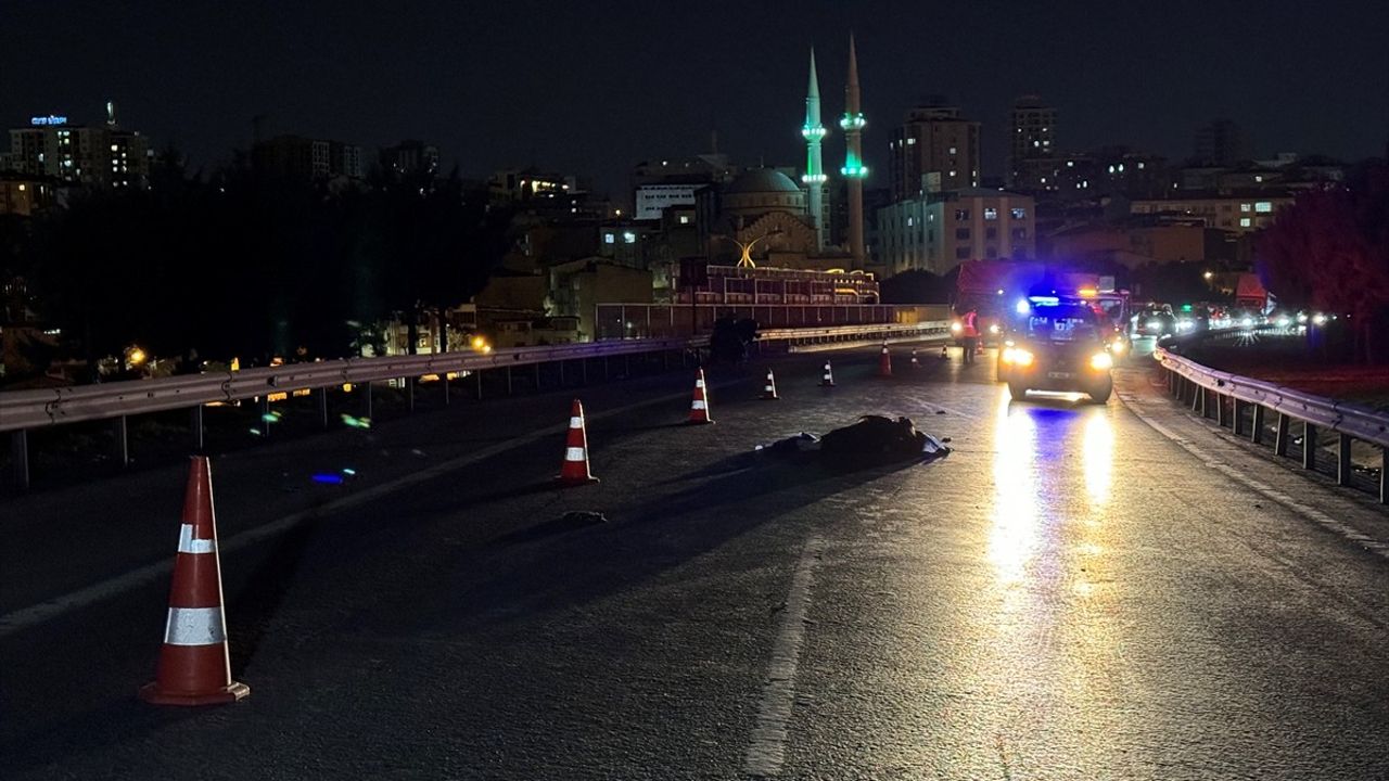 Bağcılar'da Motosiklet Sürücüsü Trafik Kazasında Hayatını Kaybetti