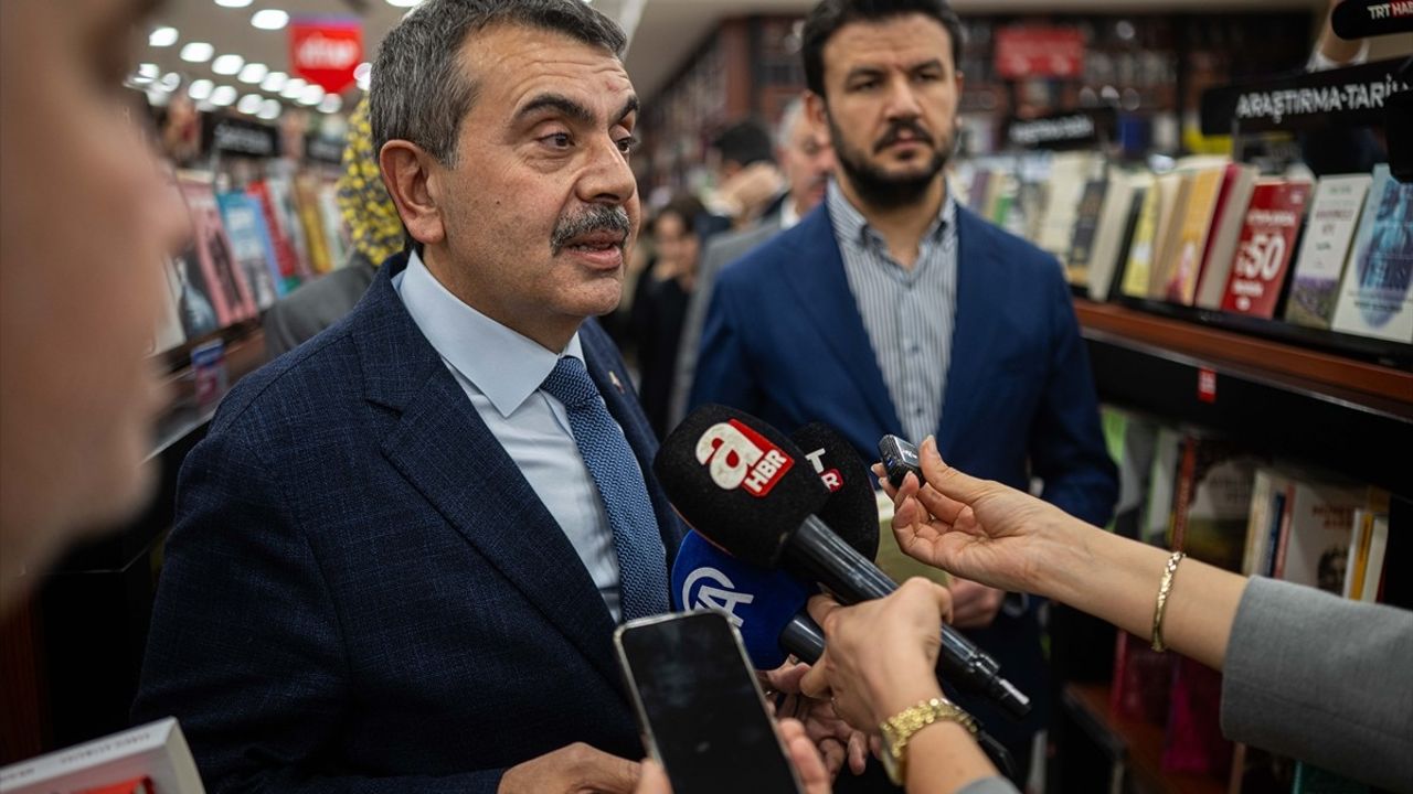 Bakan Tekin'den CHP'ye Tepki: Yerli Markalara Boykot