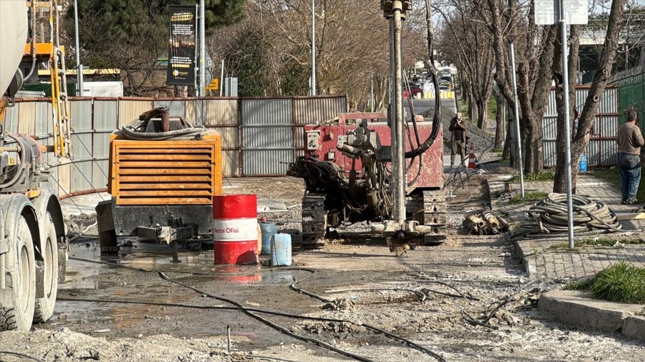 Bakırköy'deki Yol Çalışması Vatandaşları Zor Durumda Bıraktı