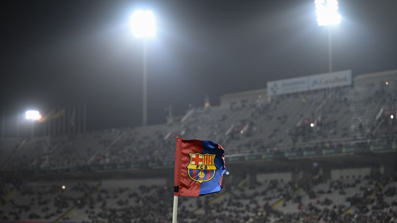 Barcelona Kulüp Doktoru Carles Minarro Garcia'nın Vefatı Üzerine Osasuna Maçı Ertelendi