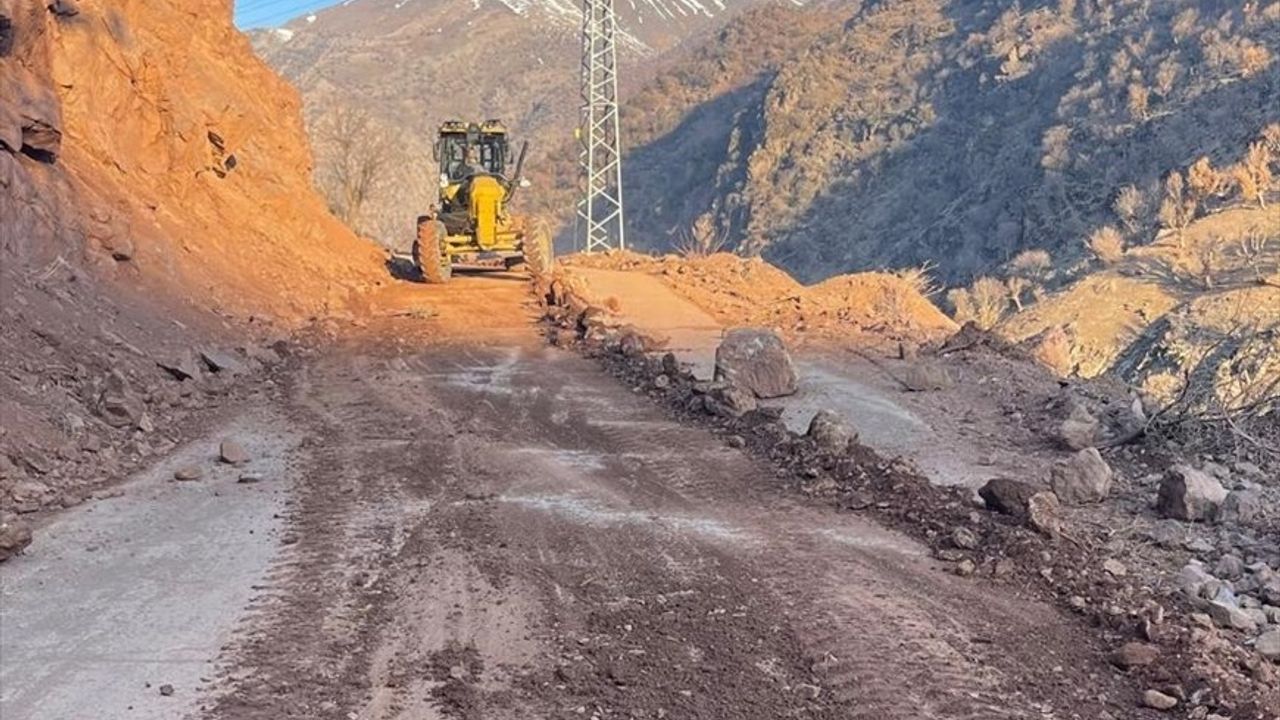 Batman'da Heyelanın Ardından Sağlık Hizmeti