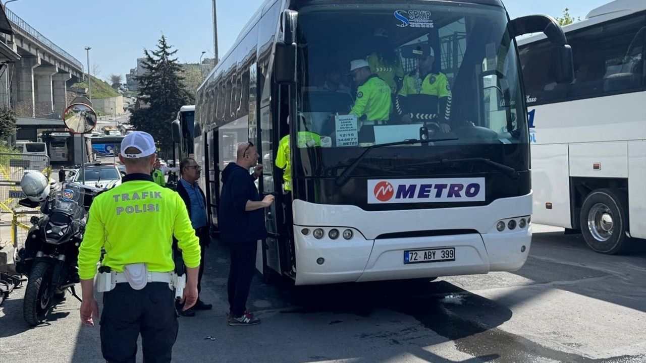 Bayram Yoğunluğu İstanbul Otogarı'nda Artıyor
