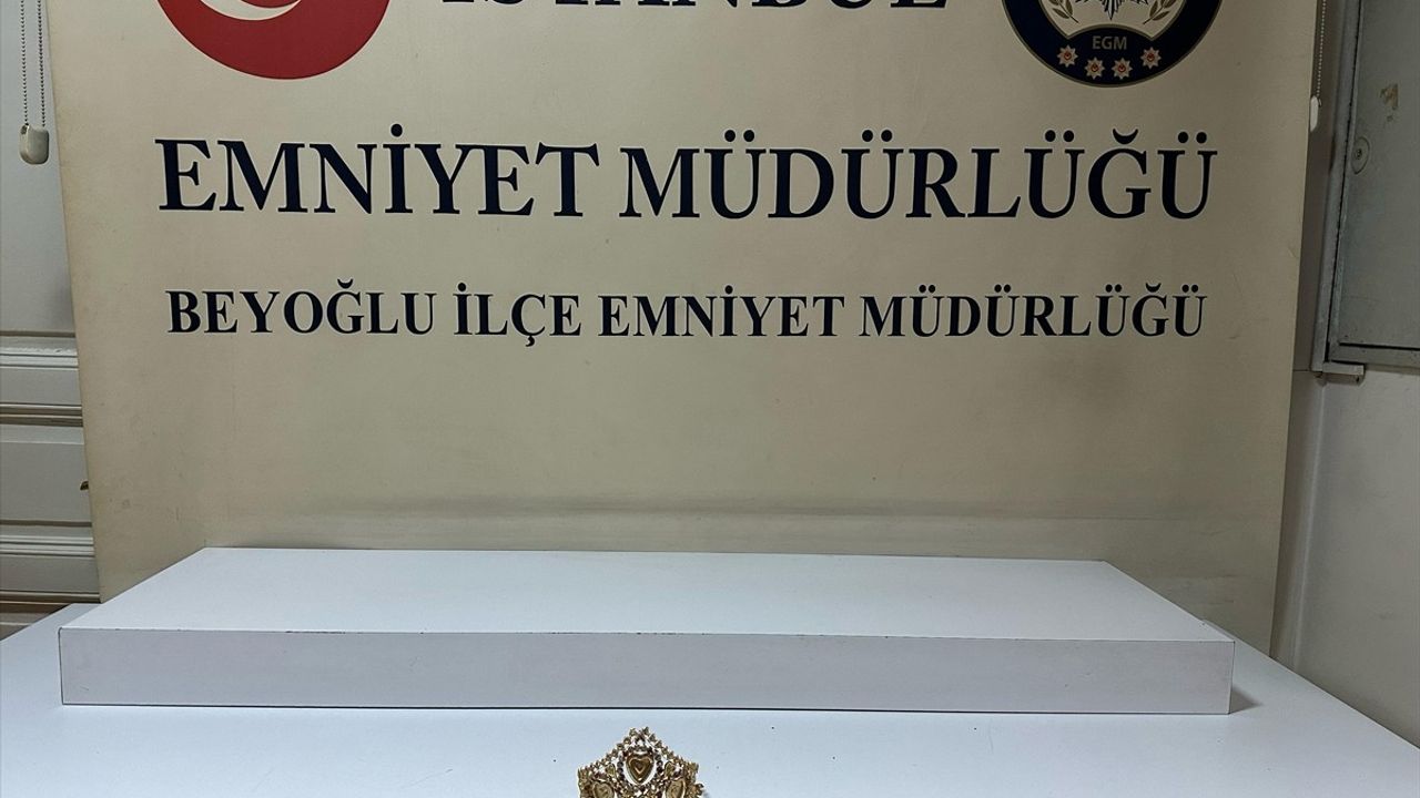 Beyoğlu'nda Kuyumcudan Altın Taç Hırsızlığı