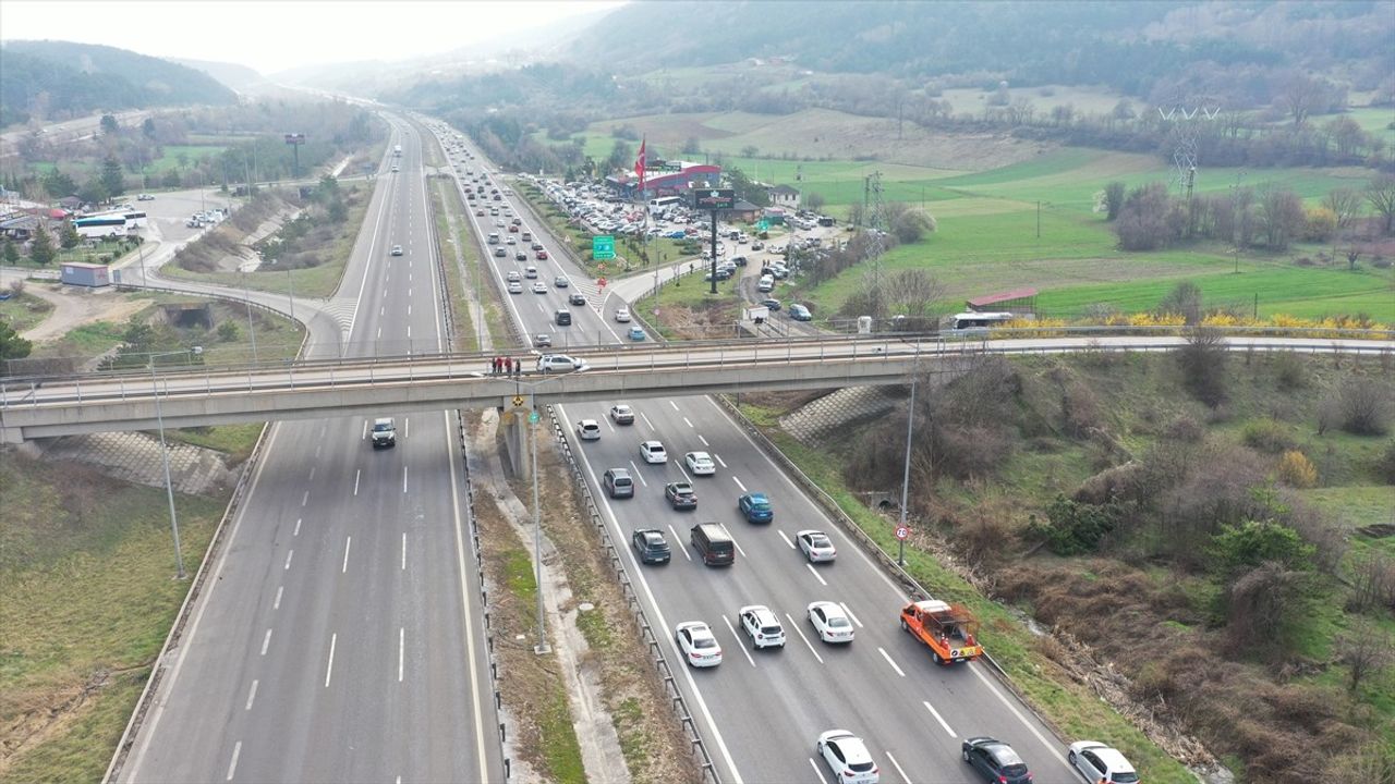 Bolu ve Düzce'de Bayram Tatili Yoğunluğu