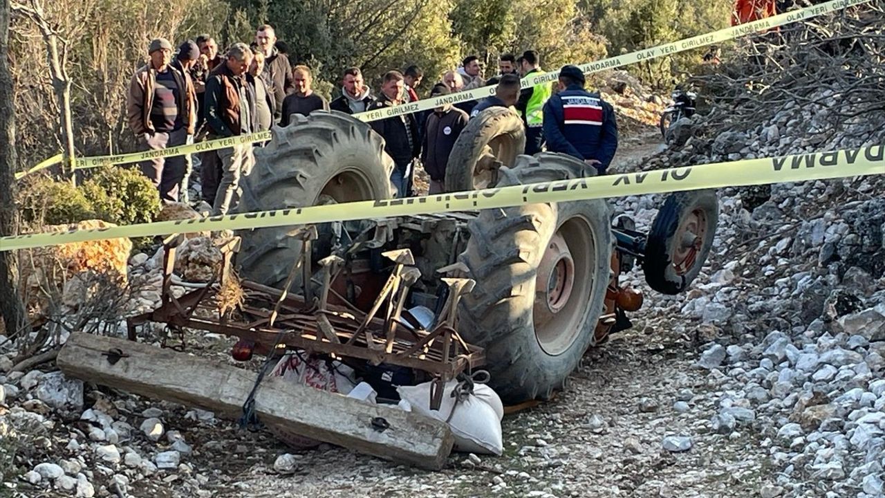 Burdur'da Traktör Kazası: Yaşamını Yitiren 82 Yaşındaki Sürücü