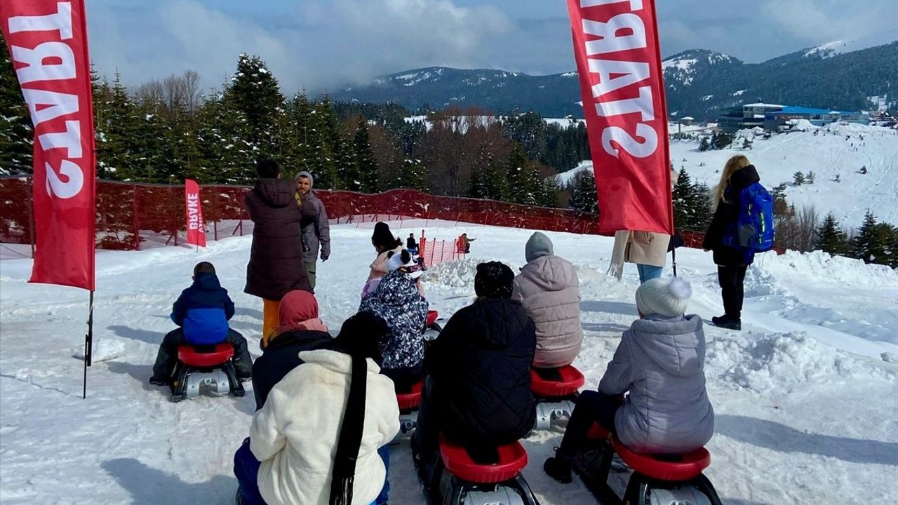 Bursa'da Dezavantajlı Çocuklar Uludağ'da Eğlendi