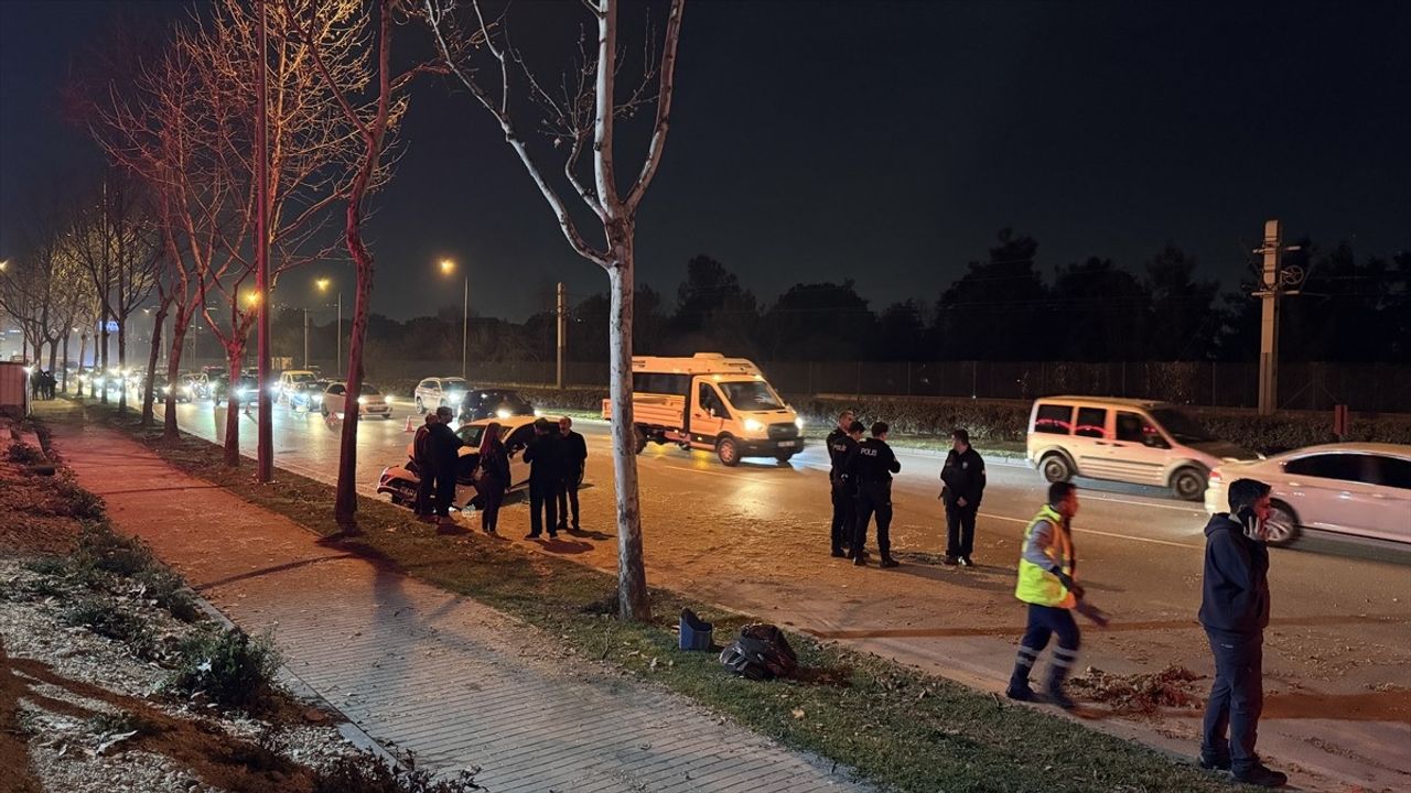 Bursa'da Zincirleme Trafik Kazası: 5 Yaralı