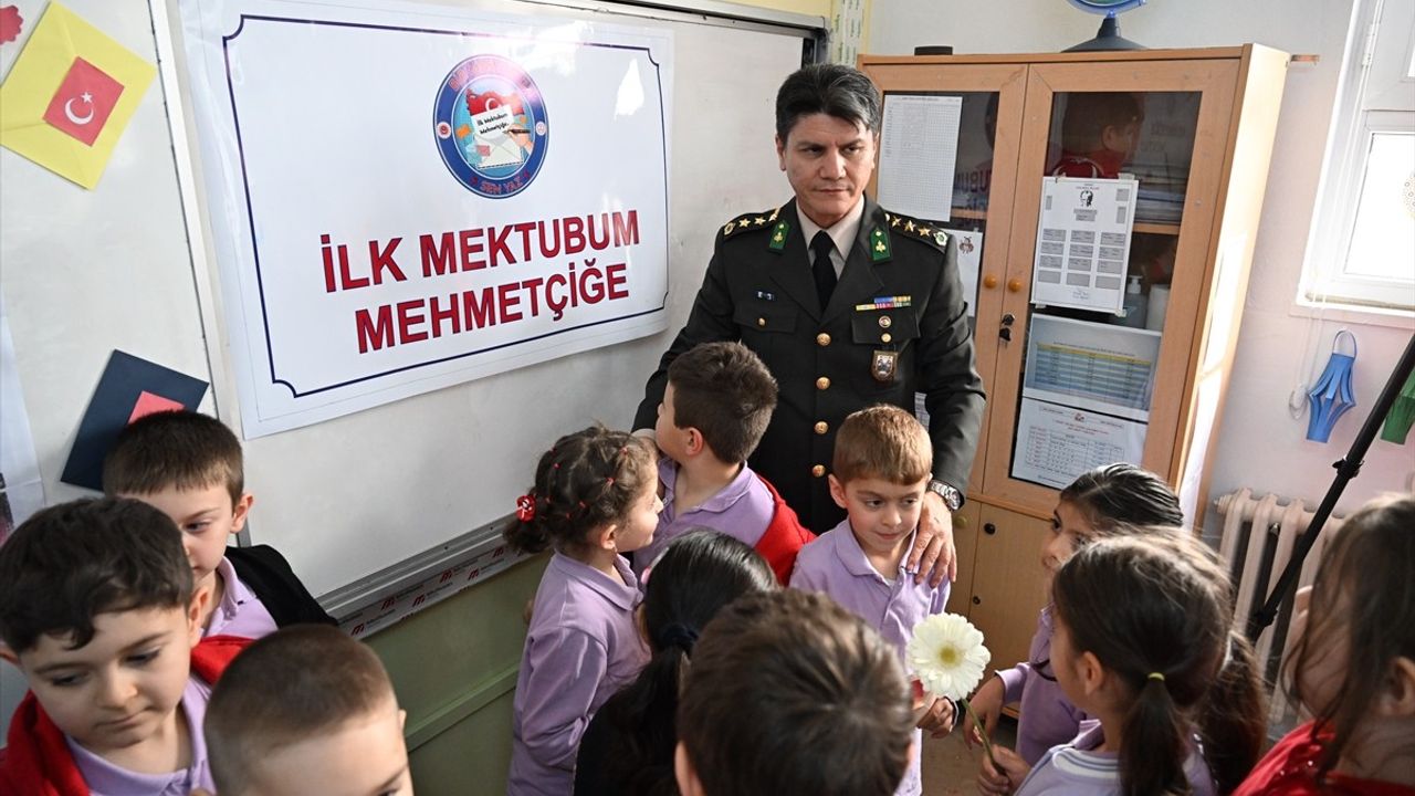 Çatalca'daki Öğrencilerden Mehmetçiğe Özel Mektuplar