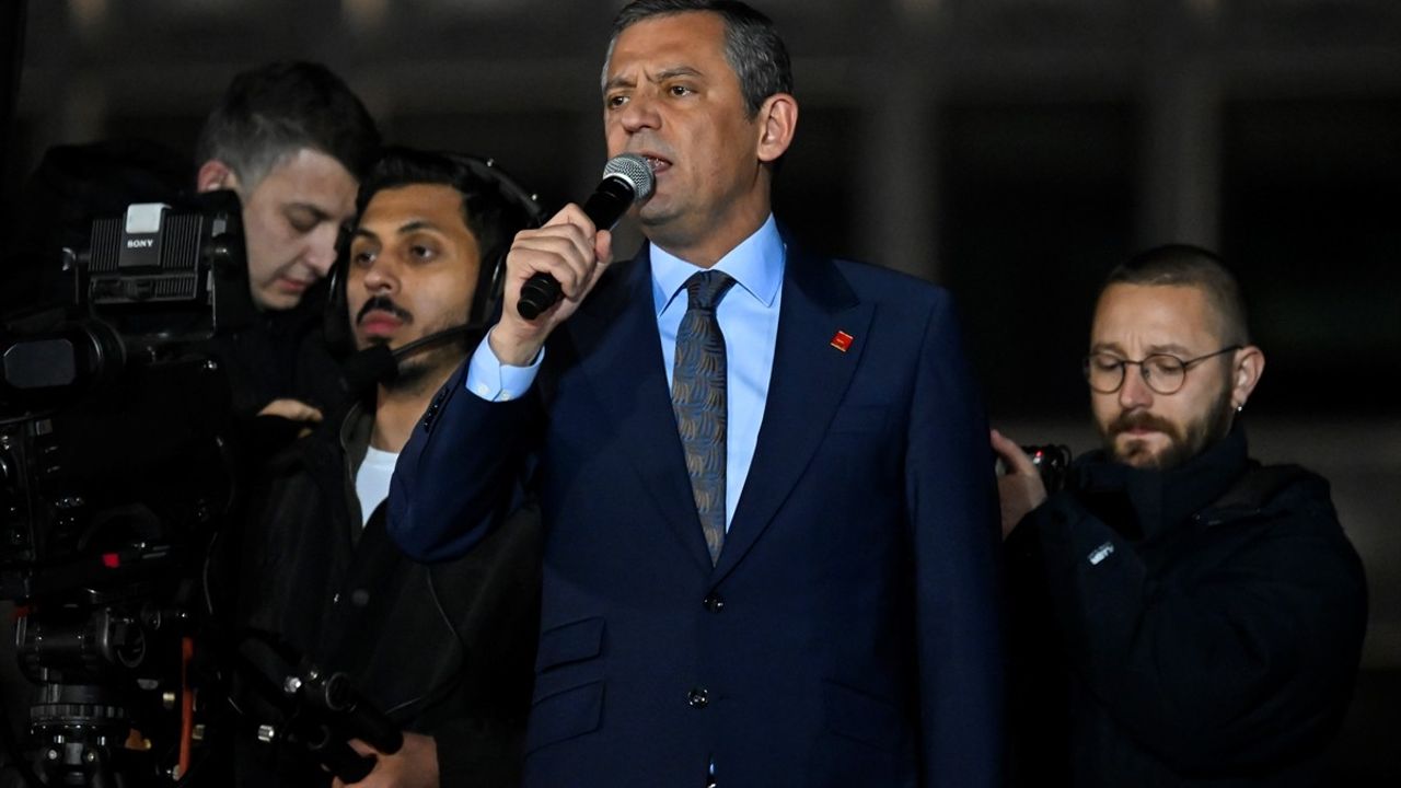 CHP Lideri Özgür Özel'den İstanbul'da Tansiyonu Düşürme Çağrısı