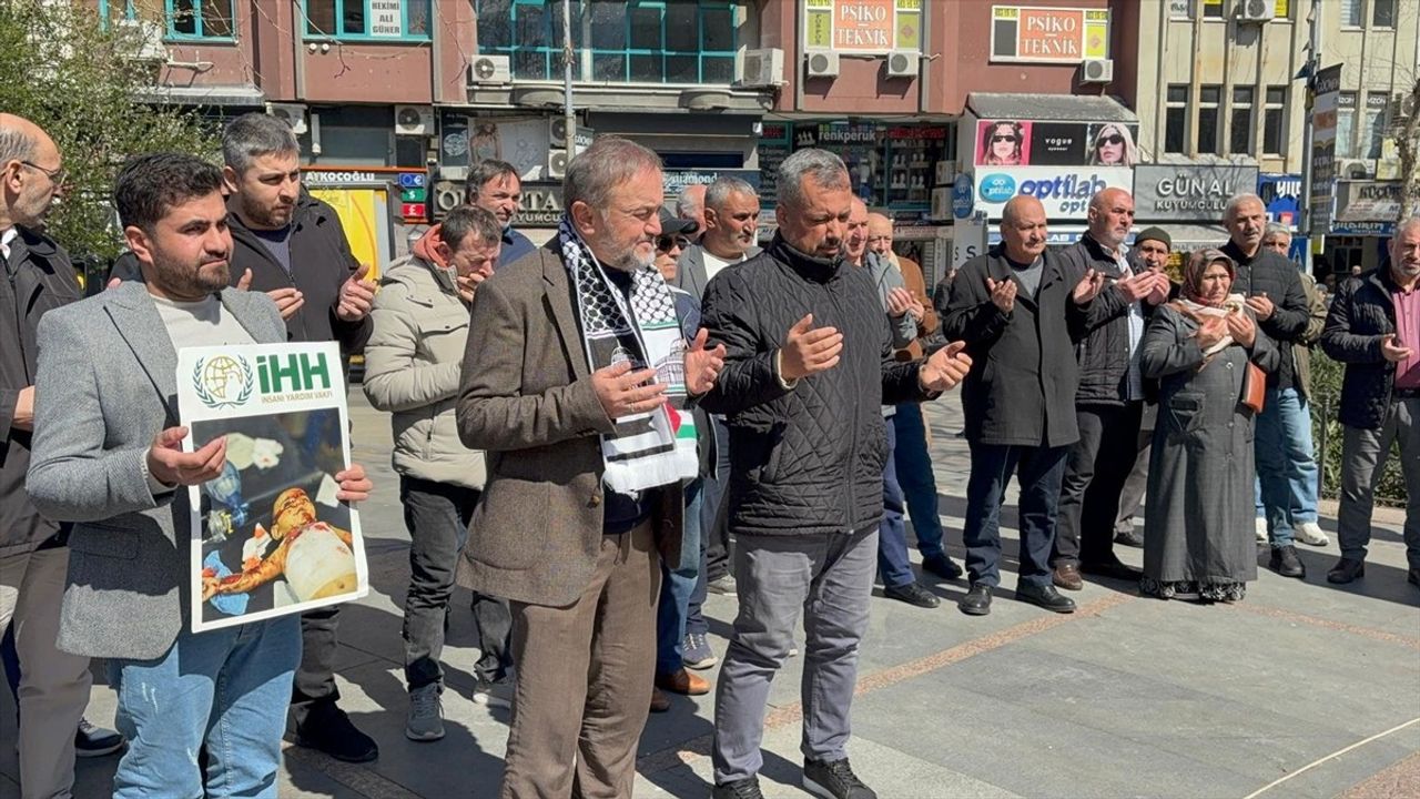 Çorlu'da Gazze Saldırılarına Protesto