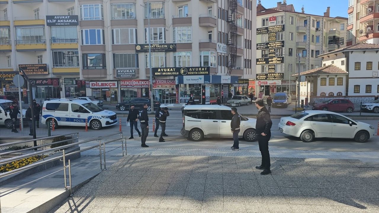 Çorum'da Silahlı Saldırı: 1 Ölü, 4 Yaralı