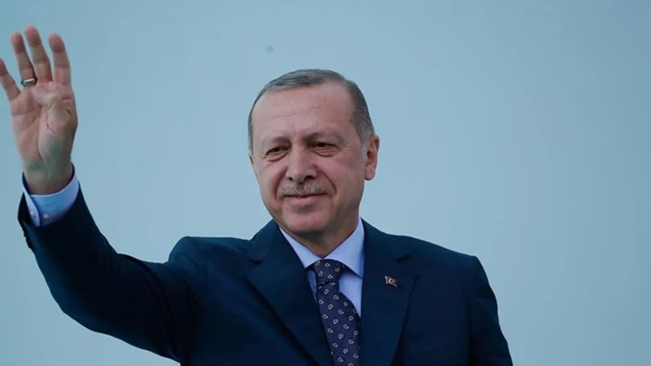 Cumhurbaşkanı Erdoğan’dan 2025 için gece müjdesi: Milyarlarca liralık destek yağmuru geliyor 