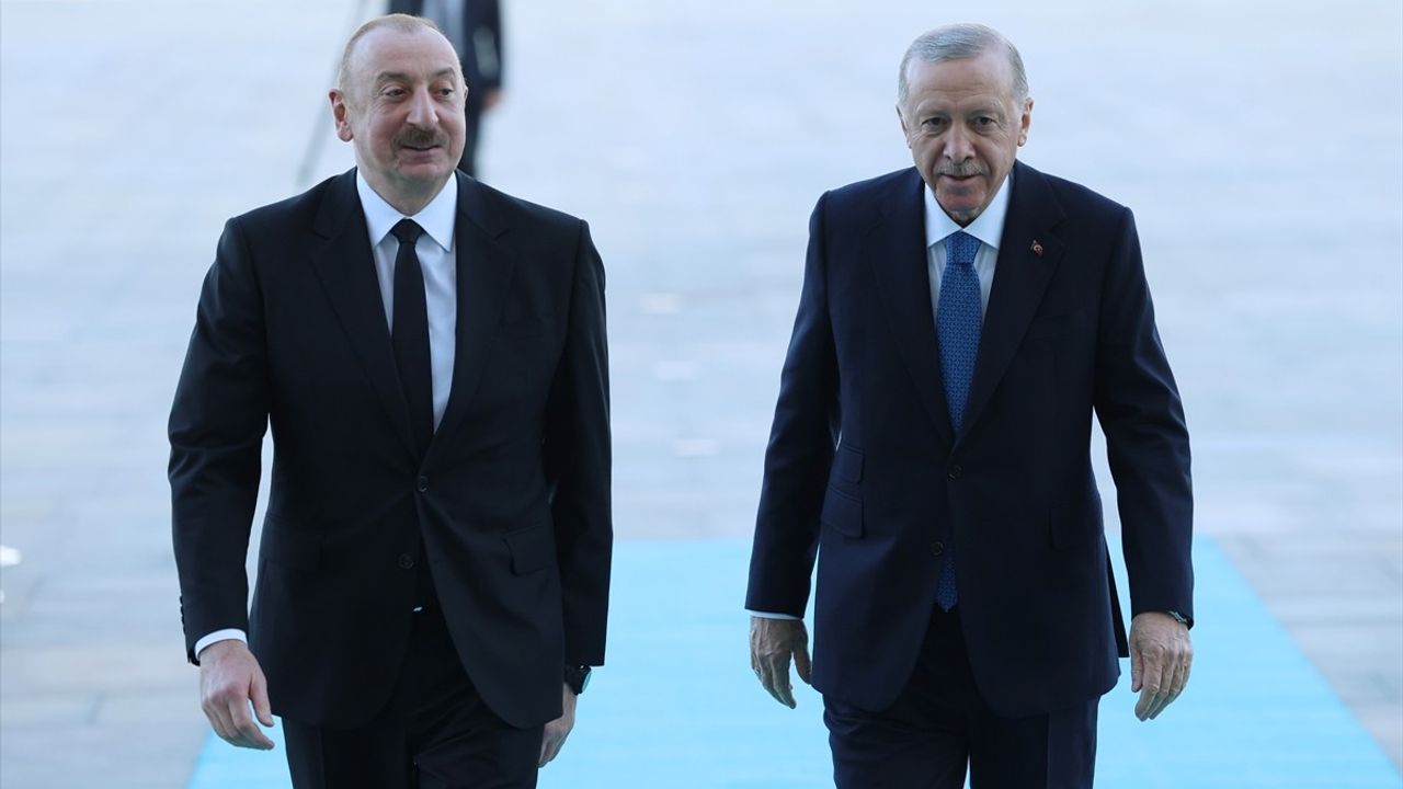 Cumhurbaşkanı Erdoğan, İlham Aliyev'i Resmi Törenle Ağırladı