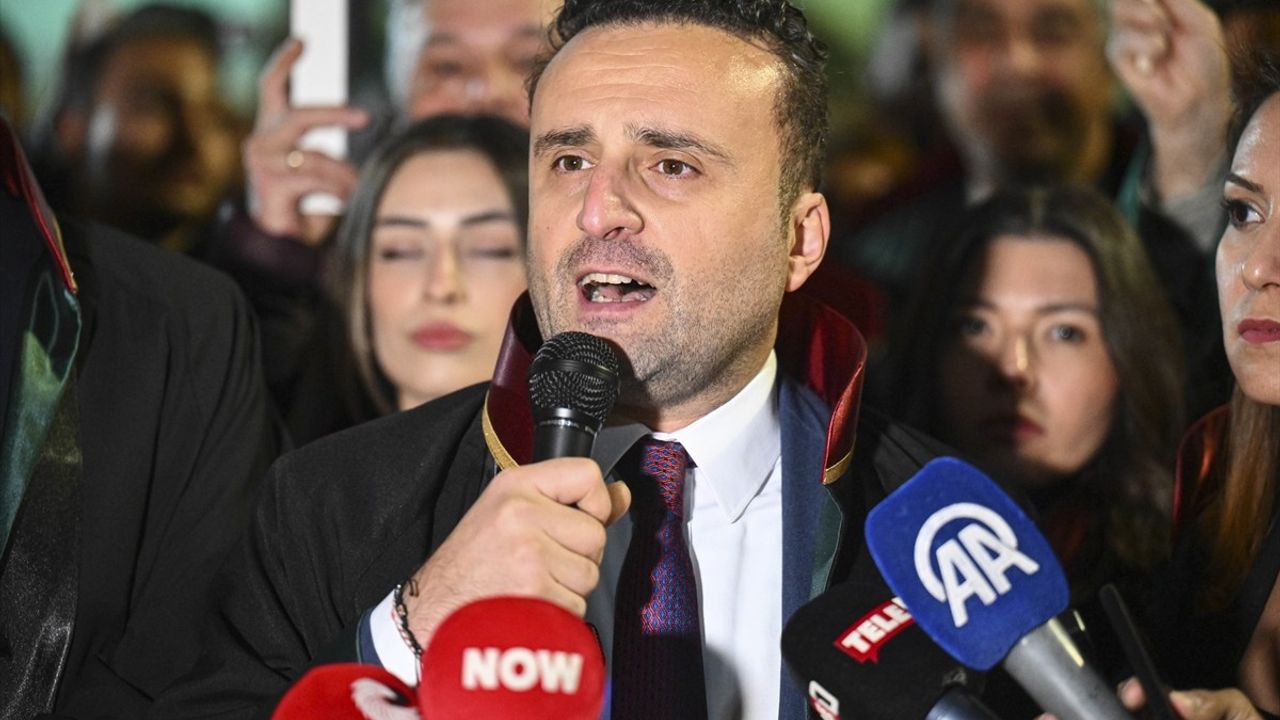 Cumhuriyet ve Hukuk Yürüyüşü Ankara'da Gerçekleşti