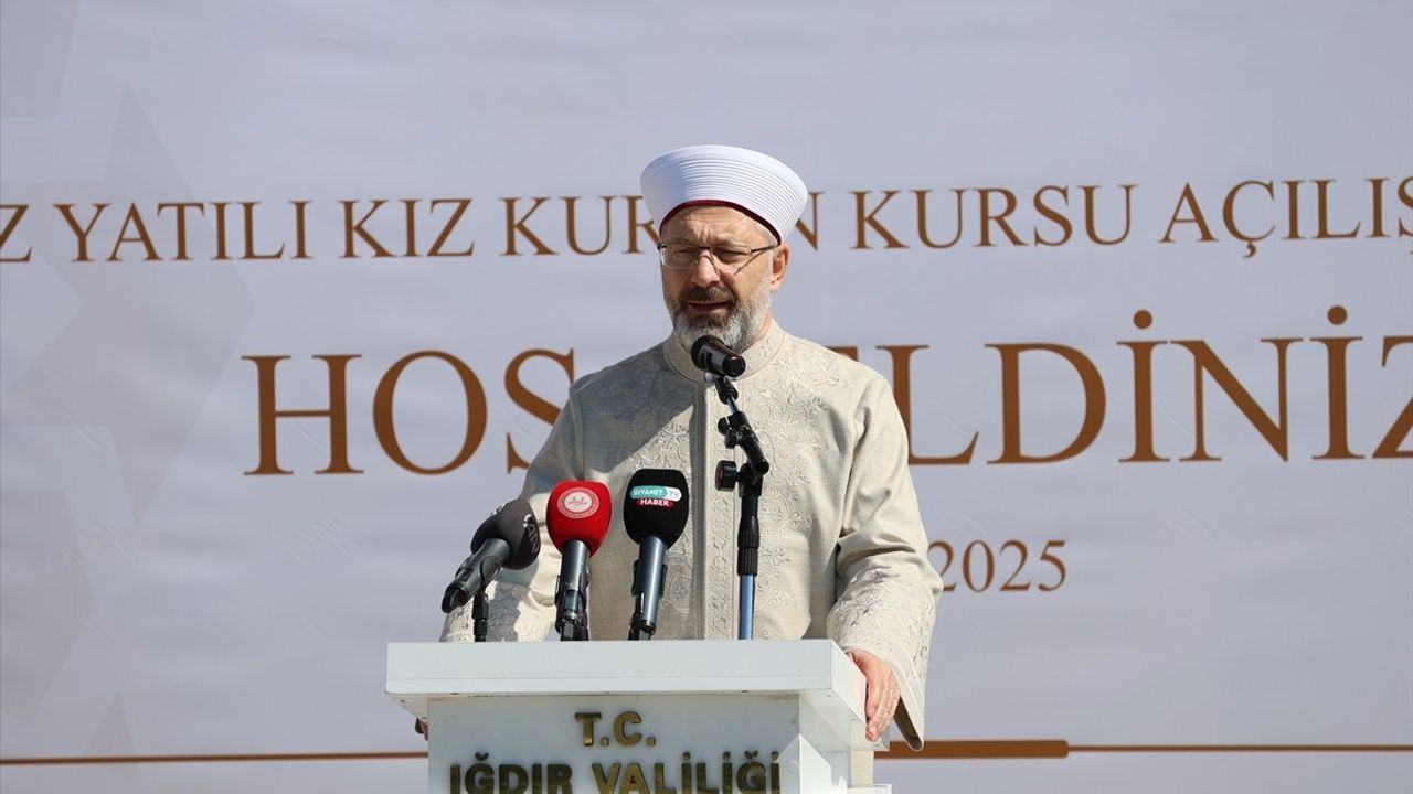 Diyanet İşleri Başkanı Erbaş Iğdır'da Kur'an Kursu Açılışında Konuştu