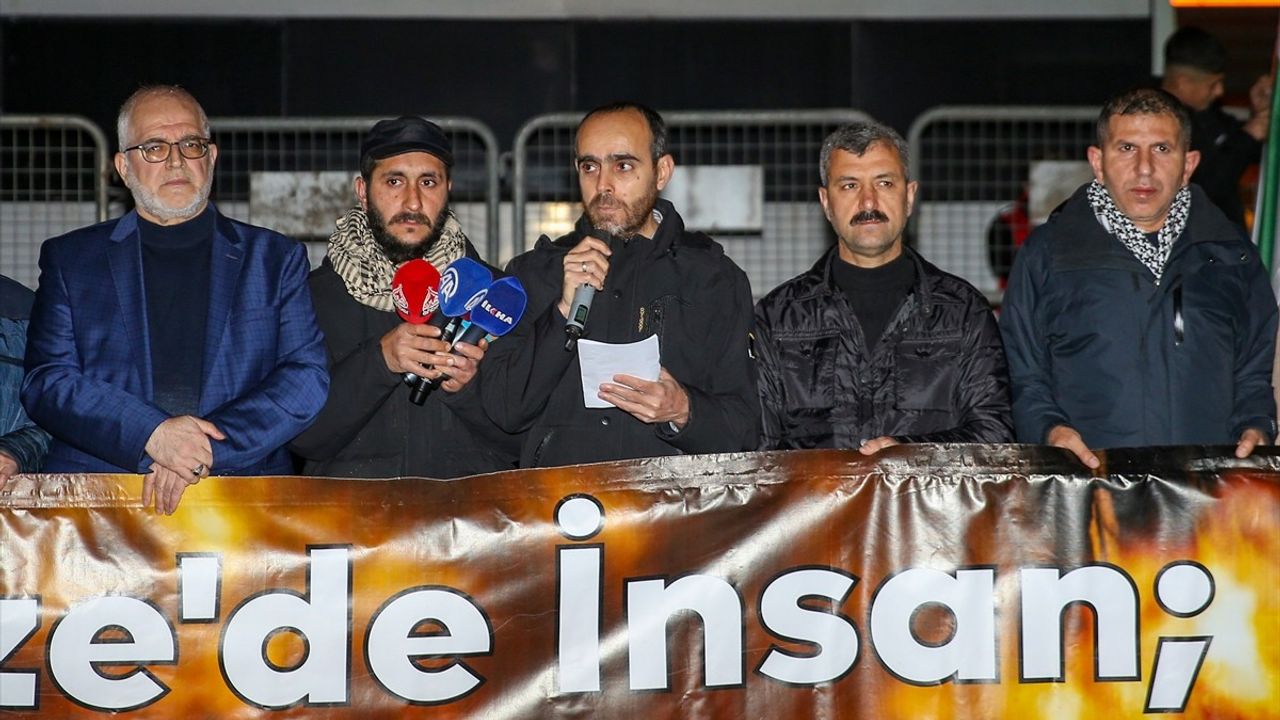 Diyarbakır'da Gazze İçin Protesto Gösterisi