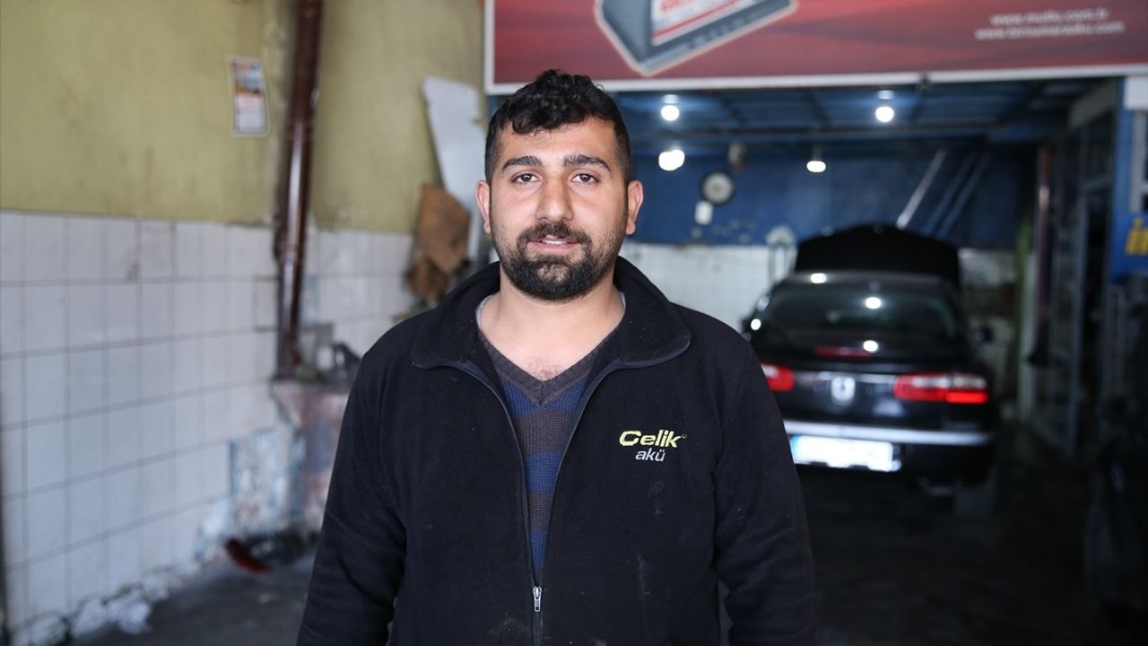 Diyarbakır'da İş Yerinde Sobada Patlama Anı Kamerada Görüntülendi