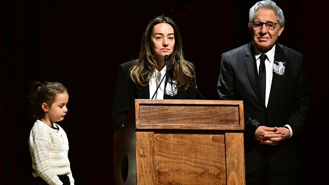 Edip Akbayram'a Veda: Türk Müziğinin Efsanesi Son Yolculuğuna Uğurlandı