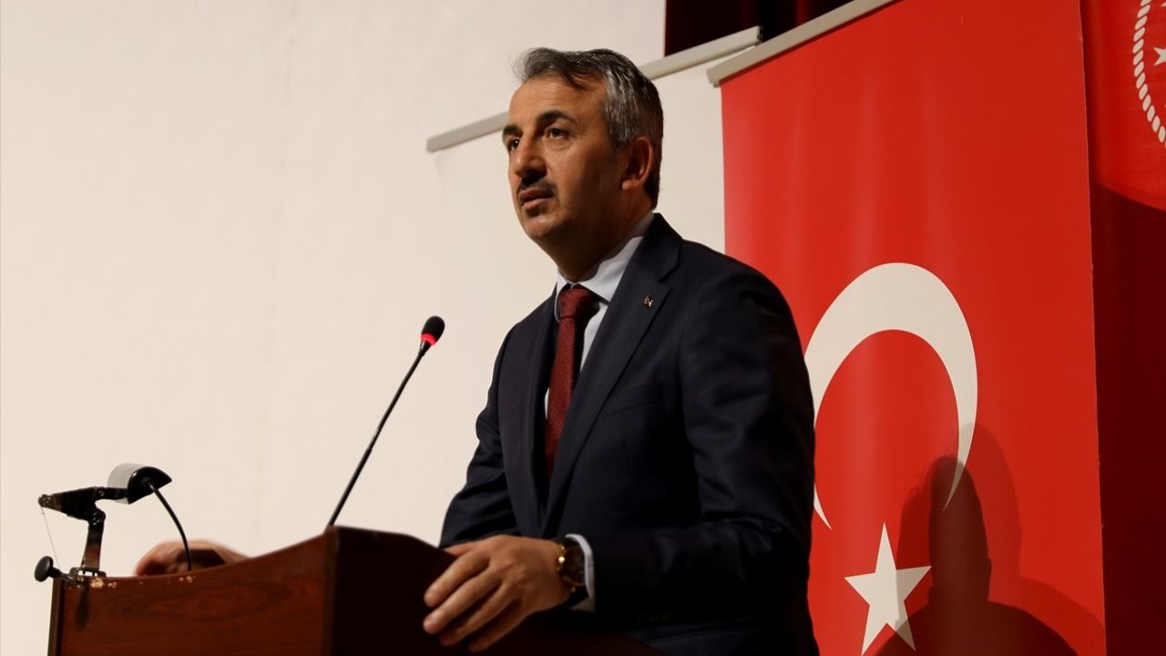 Edirne'de 'Bu Çağda Aile Olmak' Söyleşisi Gerçekleşti