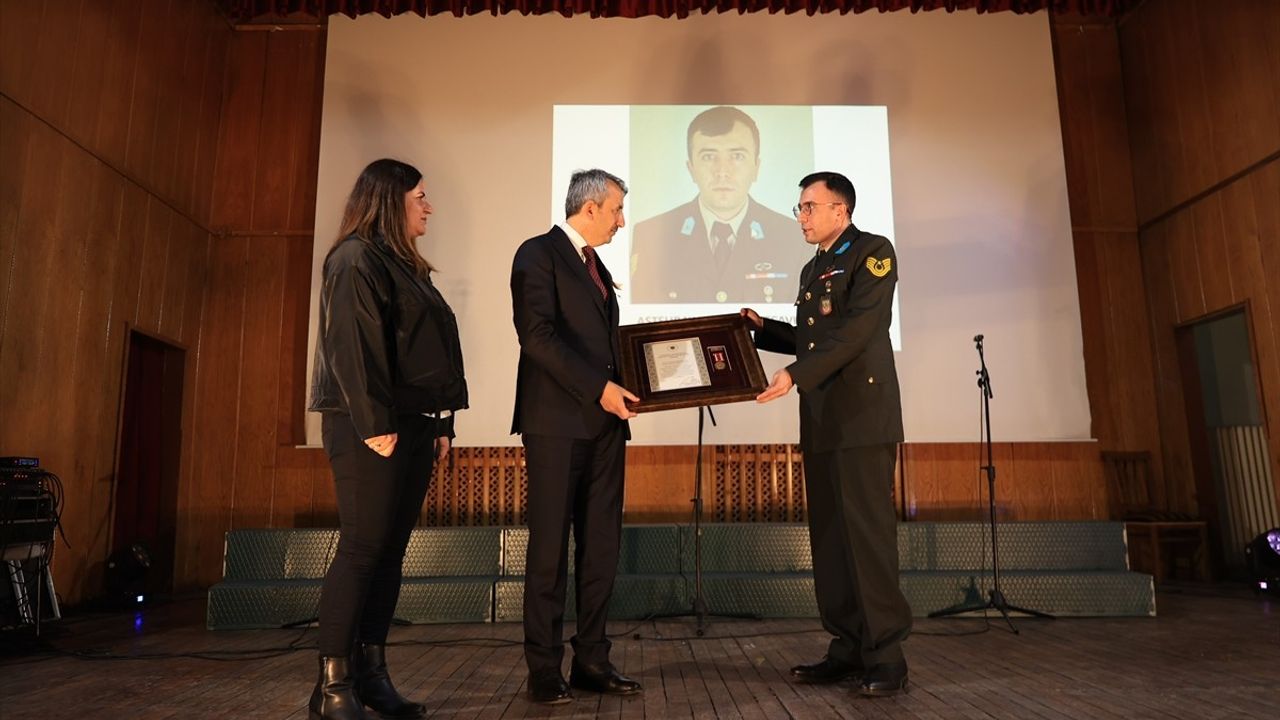 Edirne'de El Bab Gazisine Devlet Övünç Madalyası Töreni