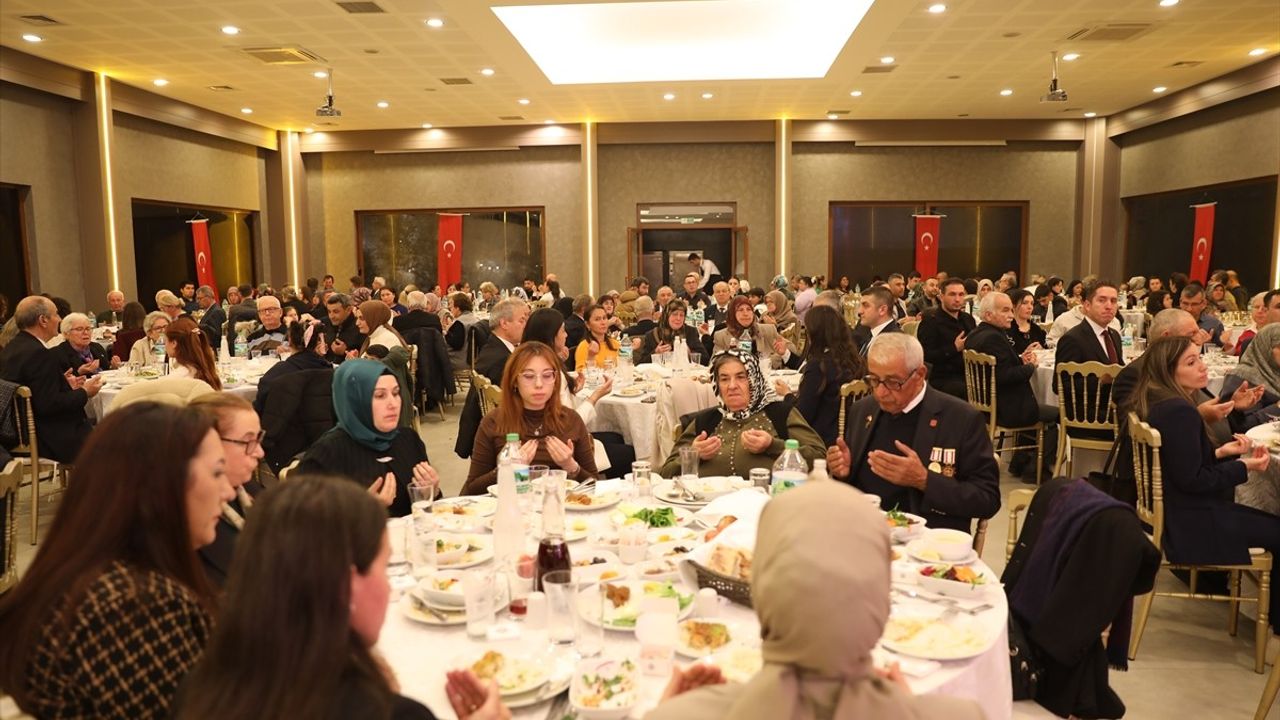 Edirne'de Şehit Aileleri ve Gazilere İftar