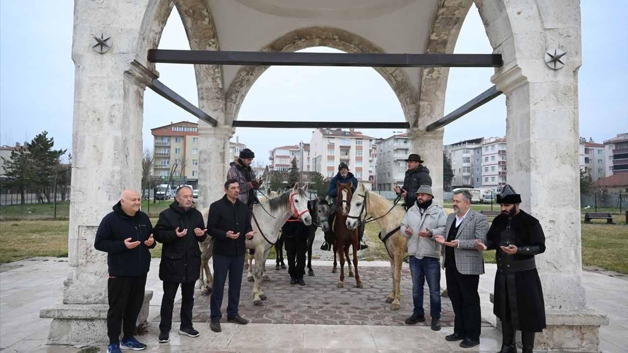 Edirne'den Kutsal Topraklara At Sırtında Yolculuk