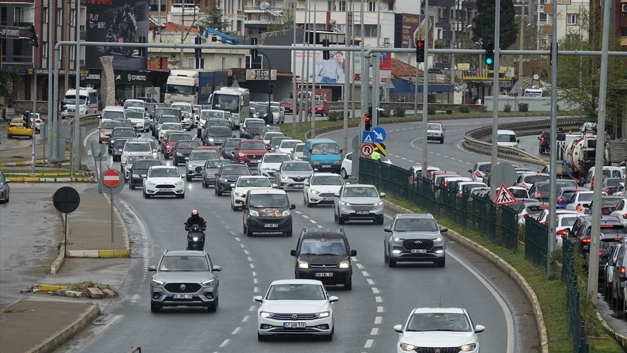 Edremit Körfezi'nde Ramazan Bayramı Yoğunluğu Başladı