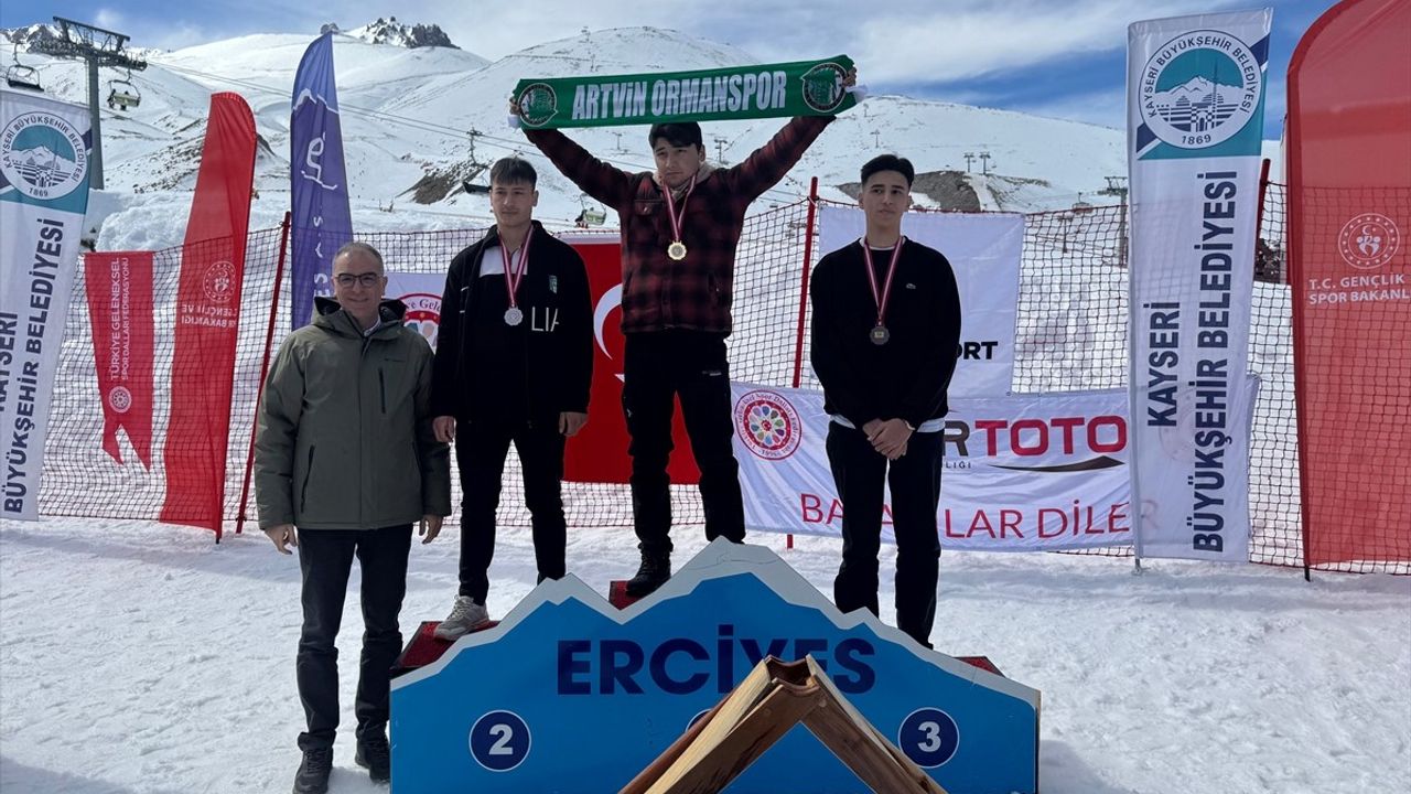 Erciyes'te Geleneksel Kızak Türkiye Şampiyonası Gerçekleşti