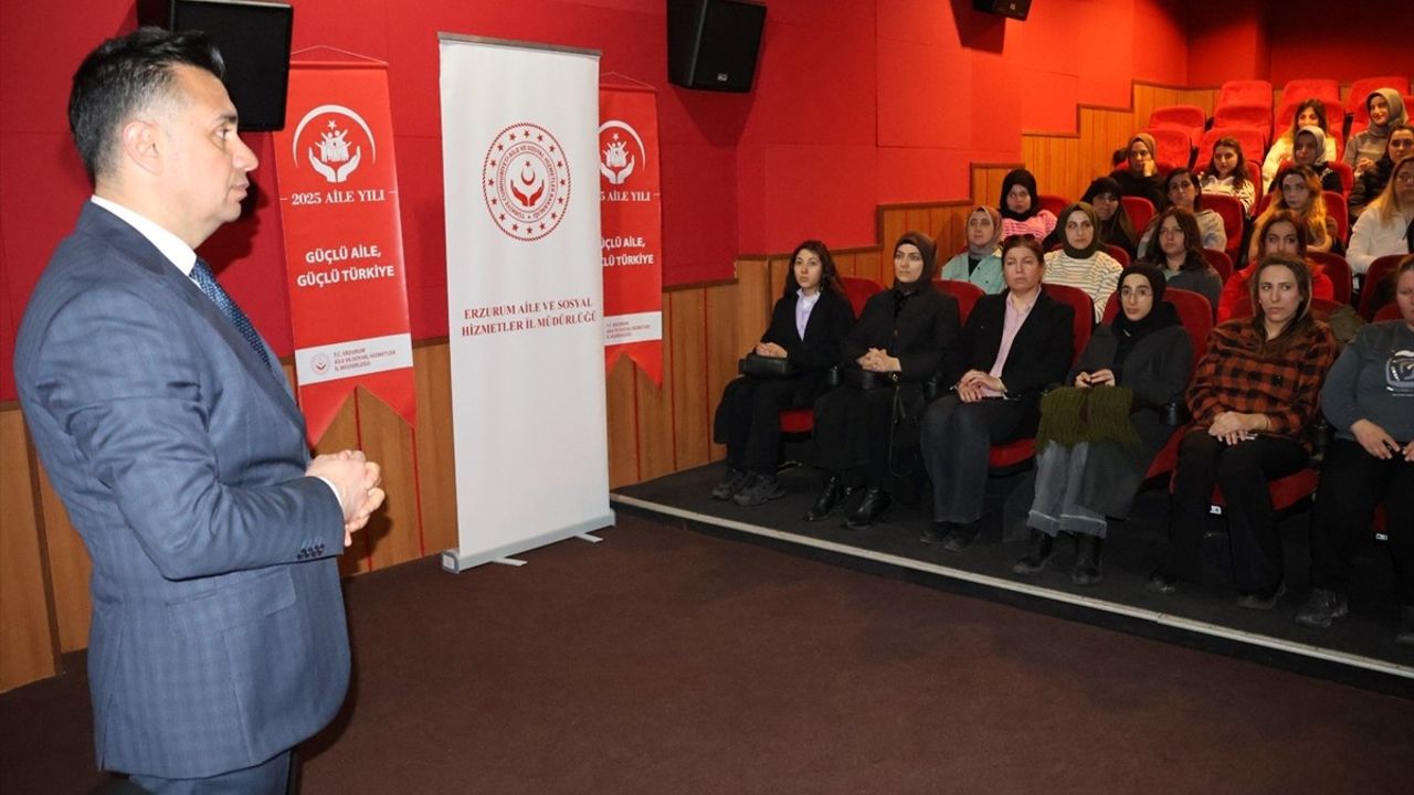 Erzurum'daki Çalışan Kadınlara Sinema Etkinliği