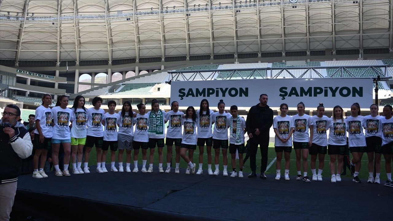 Giresun Sanayispor Turkcell Kadın Futbol Süper Ligi'nde