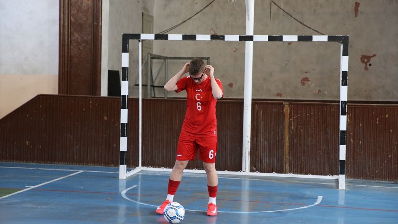 Görme Engelli Futsal Sporcusu Furkan Ergin'in Milli Takım Hedefi