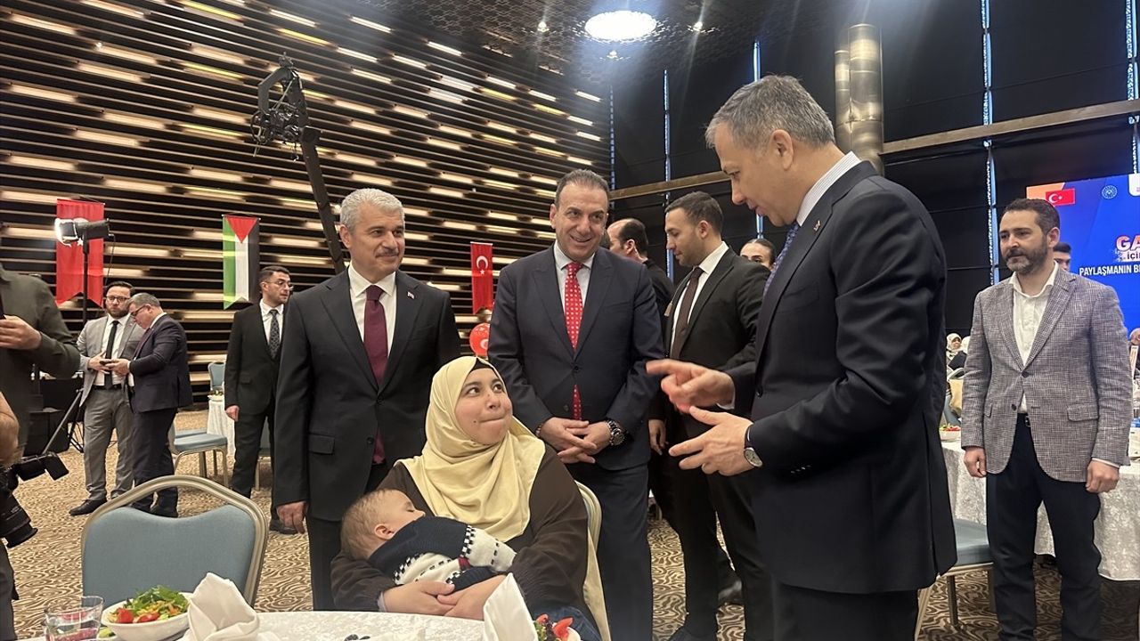 İçişleri Bakanı Yerlikaya, Gazze İçin El Ele İftarında Konuştu