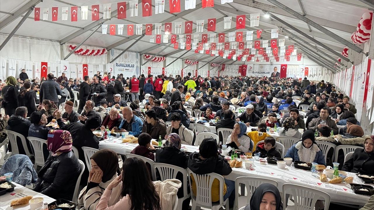 Kahramanmaraş'ta Kızılay İftarı: Birlik ve Beraberlik Mesajı