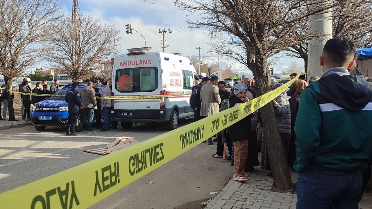 Kahramanmaraş'ta Trafik Kazası: Seyyar Satıcı Hayatını Kaybetti