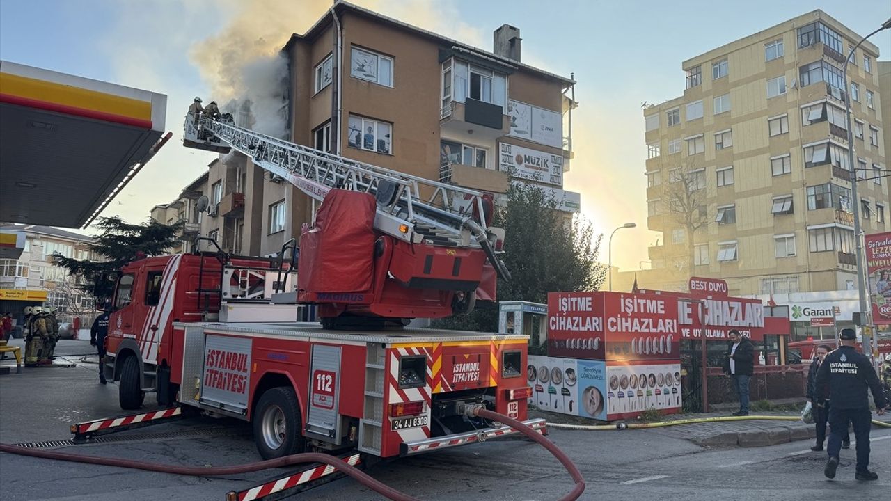 Kartal'daki Yangın Kısa Sürede Kontrol Altına Alındı