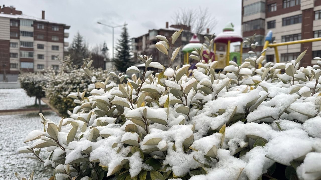 Kastamonu'da Kar Yağışı Etkisini Gösterdi