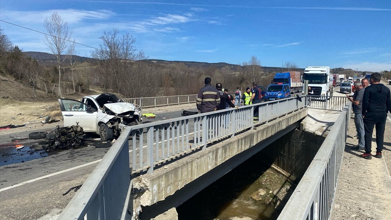 Kastamonu'da Trafik Kazası: Genç Sürücü Hayatını Kaybetti