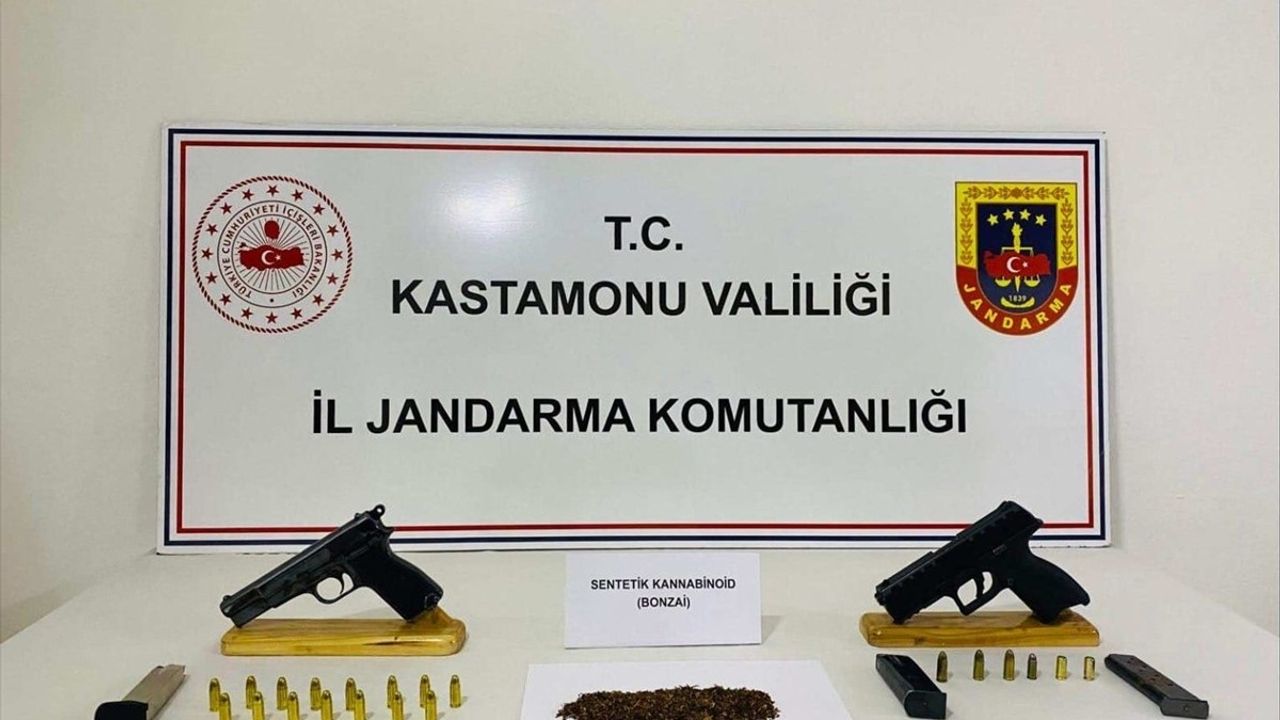 Kastamonu'da Uyuşturucu ve Kaçakçılık Operasyonları: 3 Zanlı Yakalandı