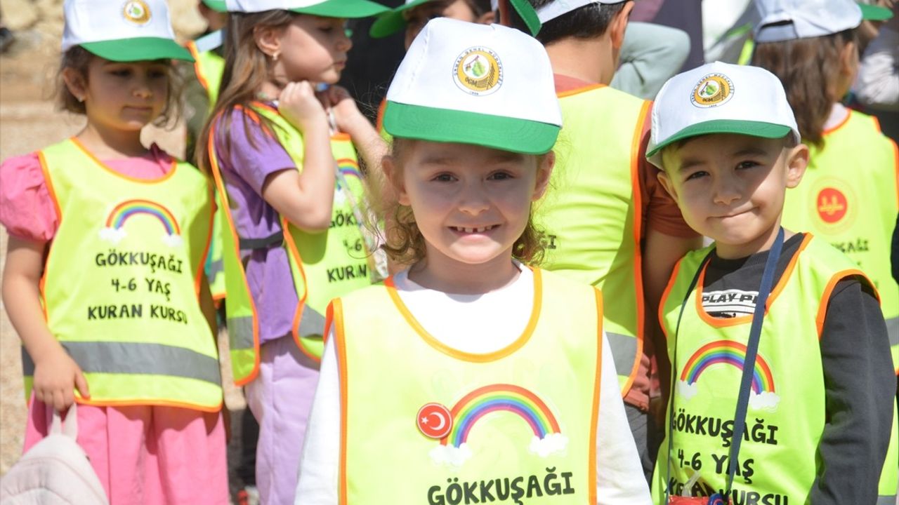 Konya'da 10 Bin Fidan Dikildi