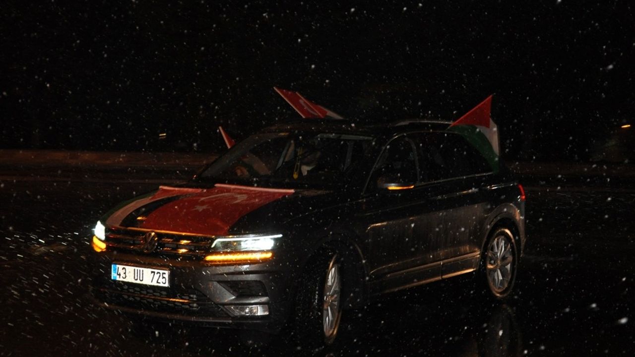 Kütahya'da Gazze'ye Destek Konvoyu Düzenlendi