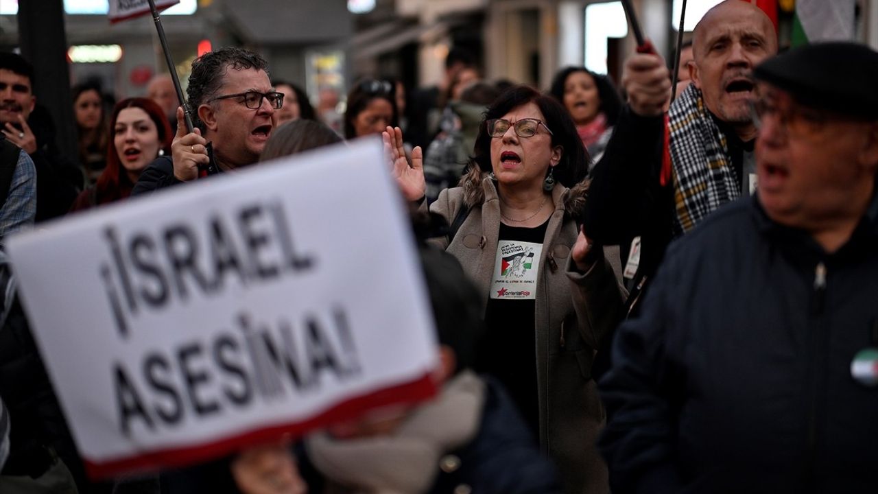 Madrid'de İsrail'in Gazze'ye Yönelik Saldırılarına Protesto