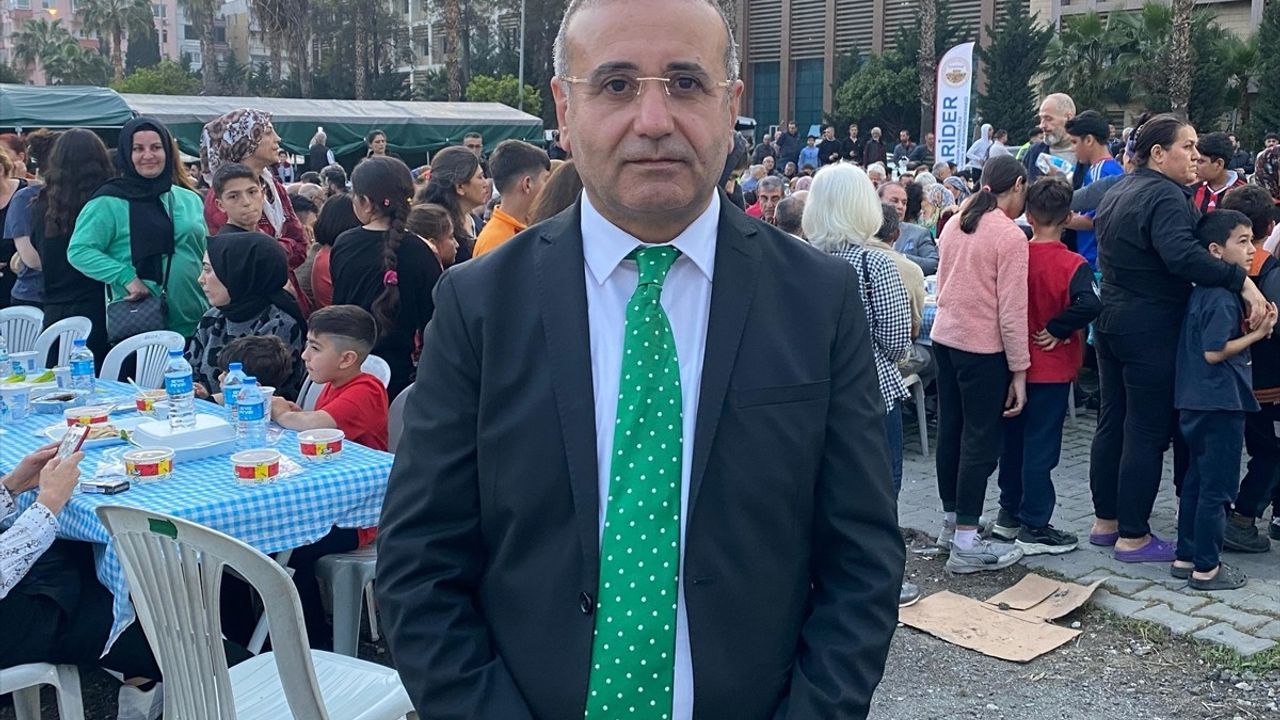 Mersin'de Din Adamları İftar Sofrasında Buluştu